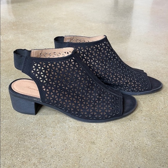 American Eagle By Payless Shoes - 💜3/$15 American Eagle Open Toe Heel💜